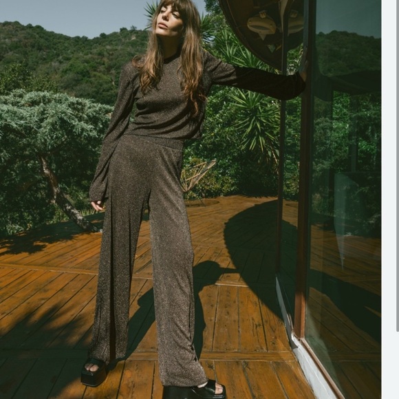 NWOT Zara Black and Gold Flare Jumpsuit - Picture 1 of 1